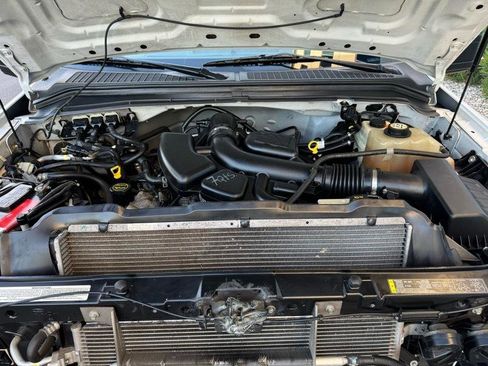 Used 2008 Ford F350 2WD Regular Cab Super Duty image 21