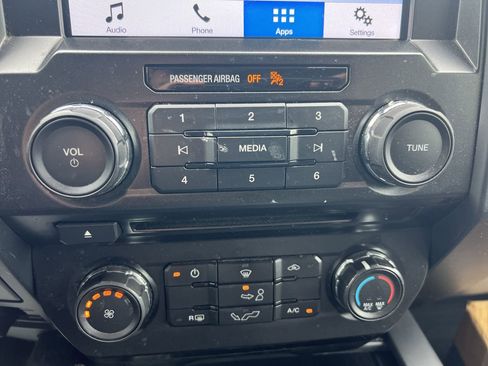 Used 2017 Ford F150 XL w/ Equipment Group 101A Mid AWD/4WD image 29