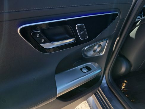 Certified 2025 Mercedes-Benz C 300 Sedan image 11