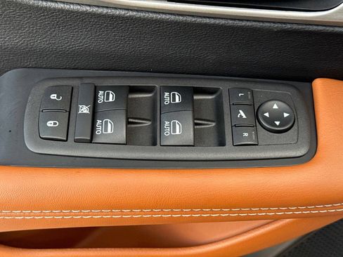 New 2026 Chrysler Pacifica Pinnacle image 20