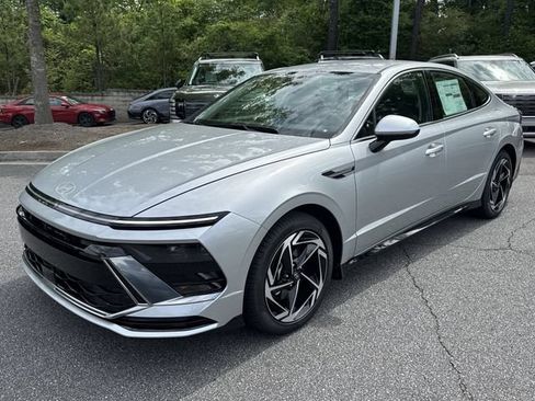 New 2026 Hyundai Sonata SEL FWD image 3