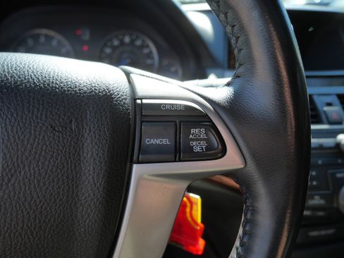 Used 2011 Honda Crosstour EX-L image 28