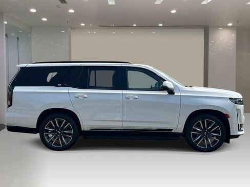 Used 2021 Cadillac Escalade Sport Platinum AWD/4WD image 5