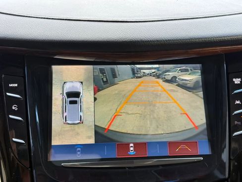 Used 2017 Cadillac Escalade Luxury RWD image 13