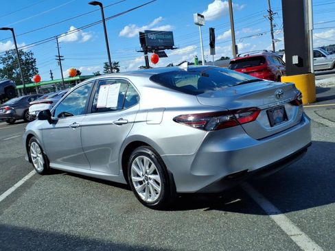 Certified 2023 Toyota Camry LE FWD image 4