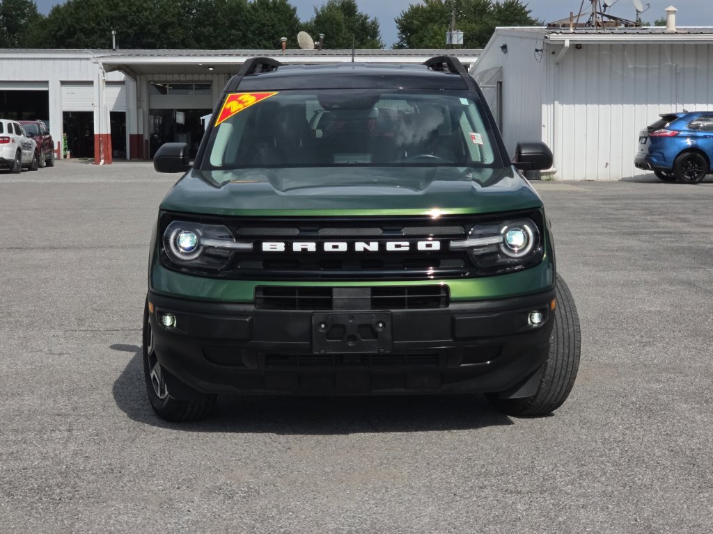 Used 2023 Ford Bronco Sport Outer Banks w/ Tech Package AWD/4WD image 2