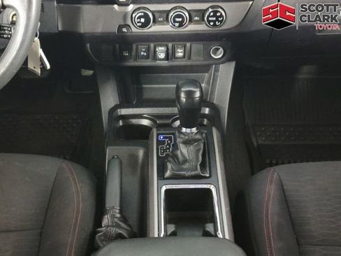 Used 2018 Toyota Tacoma SR5 RWD image 27