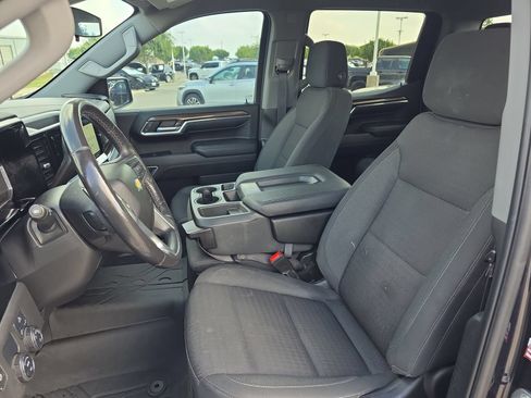 Used 2022 Chevrolet Silverado 1500 LT RWD image 12