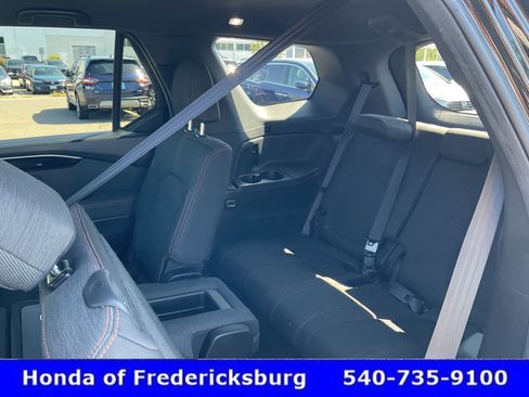 Used 2026 Honda Pilot Sport image 23