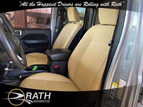 Used 2020 Jeep Gladiator Sport w/ Quick Order Package 24S image 11