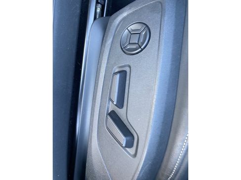 Used 2022 Audi Q4 e-tron Premium Plus image 27