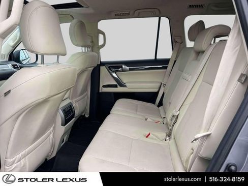 Certified 2023 Lexus GX 460 Premium w/ Premium Package AWD/4WD image 16