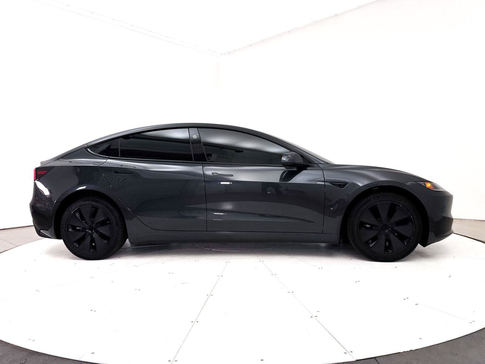 Used 2025 Tesla Model 3 Long Range RWD image 41