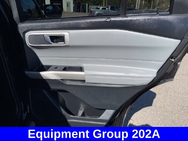 Used 2021 Ford Explorer XLT w/ Equipment Group 202A AWD/4WD image 36