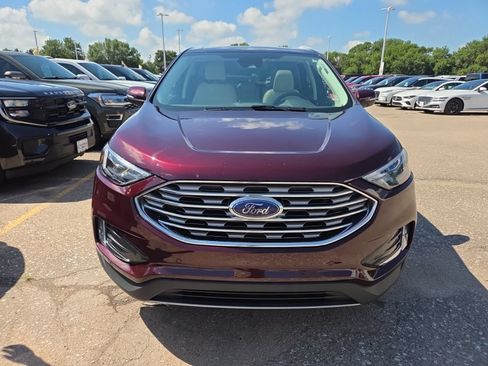 Used 2024 Ford Edge Titanium AWD/4WD image 8