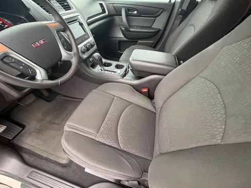 Used 2015 GMC Acadia SLE image 19