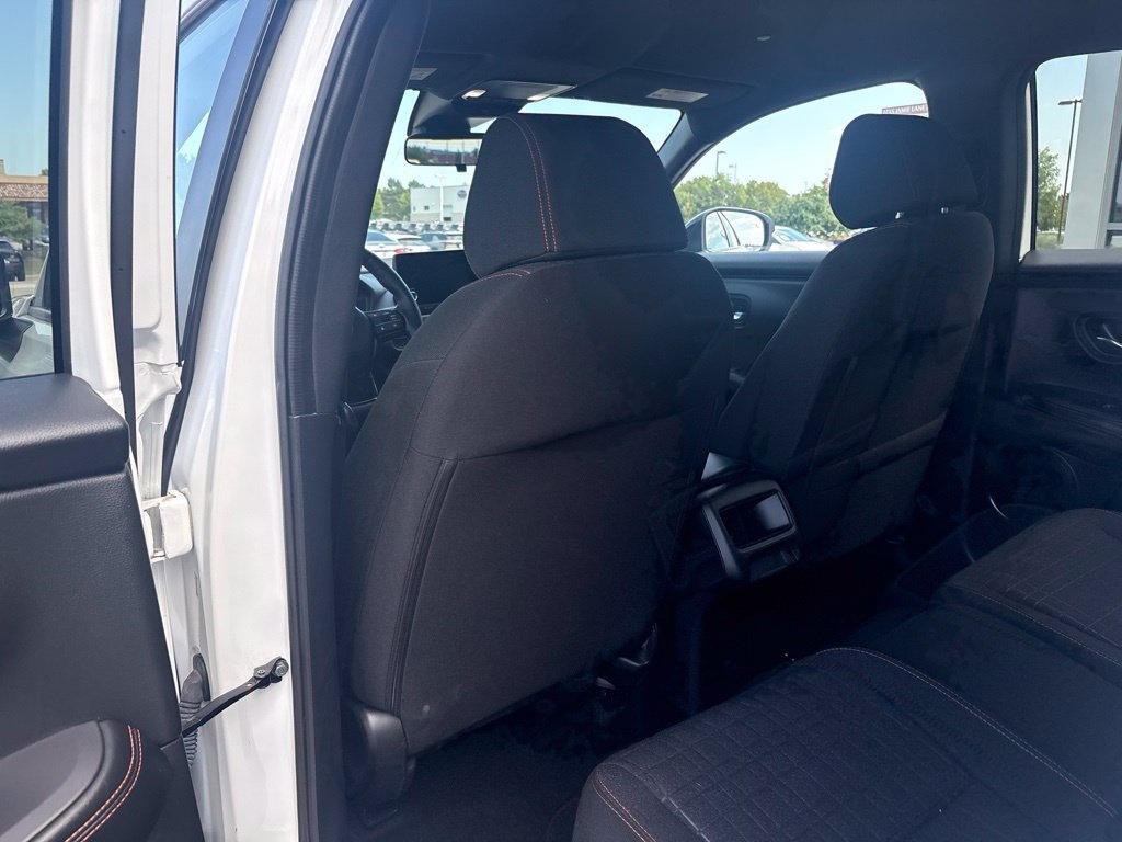 Certified 2025 Honda HR-V Sport image 32