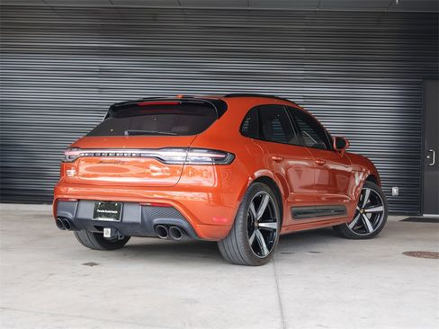 Certified 2022 Porsche Macan GTS image 7