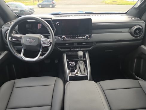 Used 2026 Chevrolet Colorado Trail Boss AWD/4WD image 23