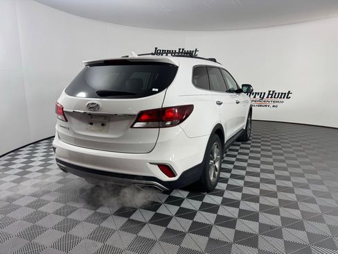 Used 2018 Hyundai Santa Fe SE w/ SE Premium Package 02 image 10