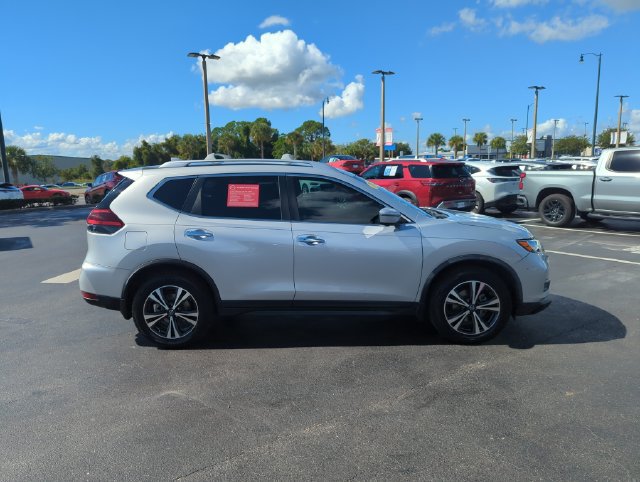 Certified 2019 Nissan Rogue SV w/ Premium Package FWD image 3