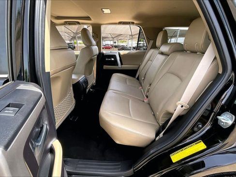 Used 2014 Toyota 4Runner Limited AWD/4WD image 19