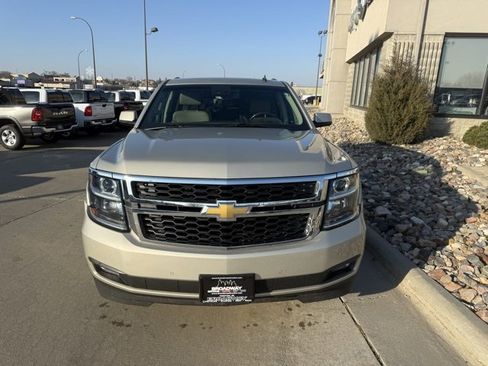 Used 2015 Chevrolet Tahoe LT image 2