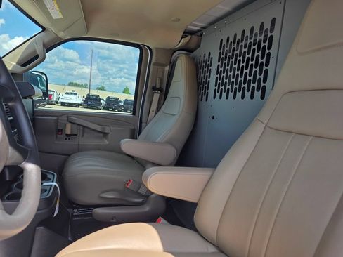 New 2026 GMC Savana 2500 w/ Driver Convenience Package RWD image 14