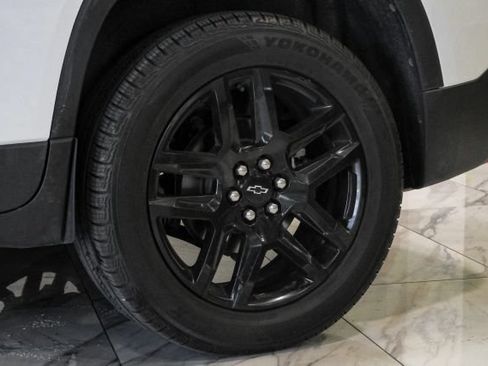Used 2020 Chevrolet Traverse LT FWD image 57