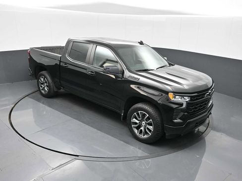 Used 2023 Chevrolet Silverado 1500 RST AWD/4WD image 15