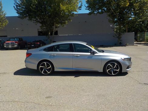 Used 2021 Honda Accord Sport image 4
