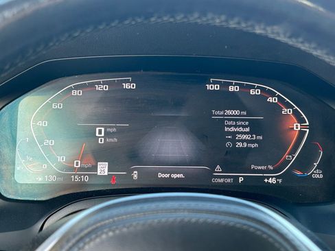 Used 2022 BMW M440i Convertible w/ Premium Package image 23