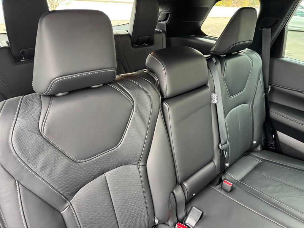 Used 2025 INFINITI QX60 Luxe w/ Black Edition AWD/4WD image 31