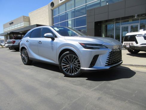 Used 2025 Lexus RX 450h AWD w/ Convenience Package image 13