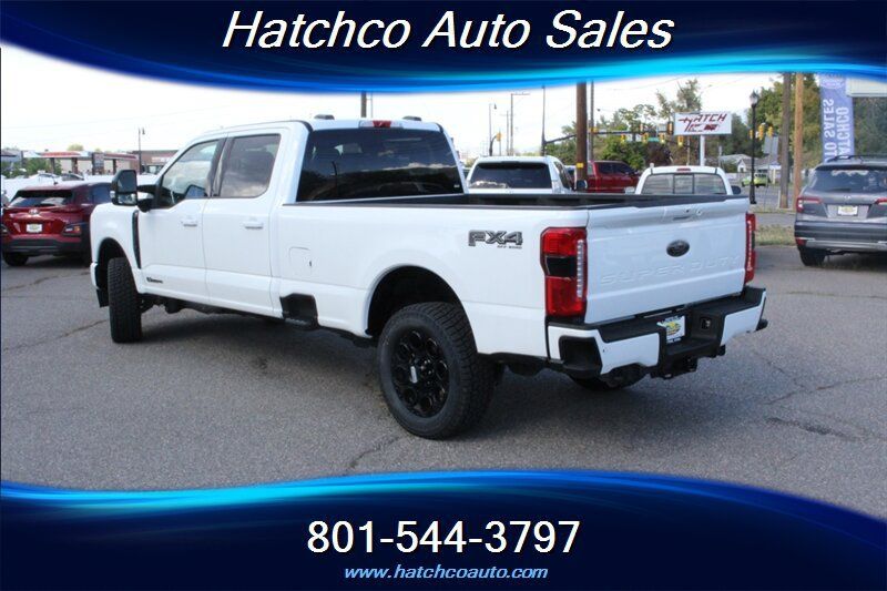Used 2025 Ford F250 XLT w/ Black Appearance Package AWD/4WD image 3