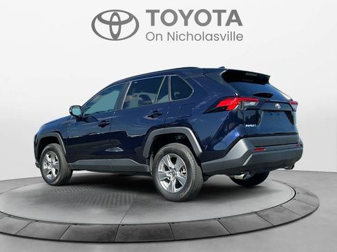 Used 2025 Toyota RAV4 XLE AWD/4WD image 3