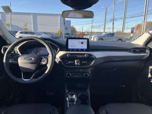 Used 2022 Ford Escape SEL w/ Technology Package image 21