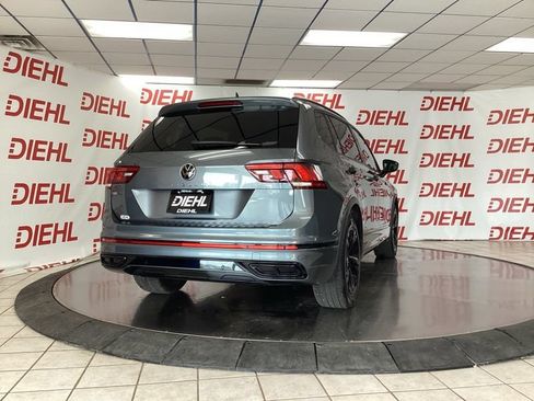 Used 2023 Volkswagen Tiguan SE R-Line FWD image 7
