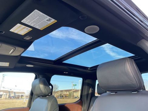 Used 2023 Ford F150 Lariat w/ Equipment Group 502A High image 11