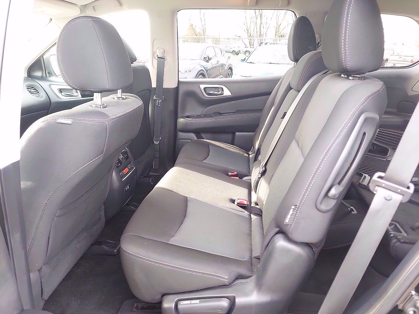 Used 2019 Nissan Pathfinder S AWD/4WD image 11