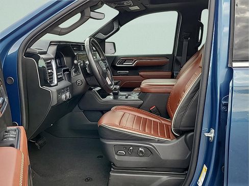 Used 2025 GMC Sierra 1500 Denali Ultimate AWD/4WD image 13