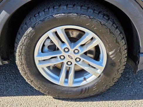 Used 2020 Ford Explorer XLT w/ Equipment Group 202A AWD/4WD image 9