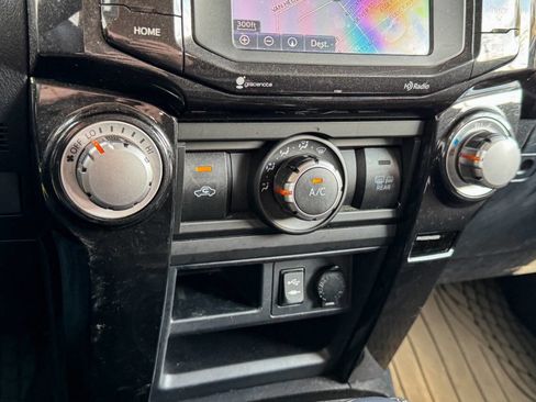 Used 2014 Toyota 4Runner Trail AWD/4WD image 28