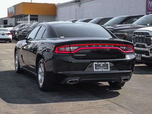 Used 2022 Dodge Charger SXT RWD image 5
