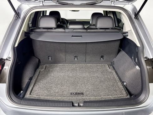 Used 2022 Volkswagen Tiguan SE image 21