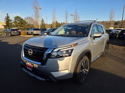 New 2025 Nissan Pathfinder Platinum w/ Cargo Package