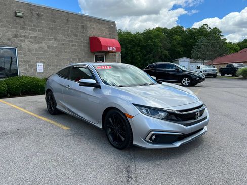Used 2019 Honda Civic EX image 3