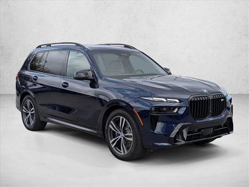 New 2026 BMW X7 M60i image 6