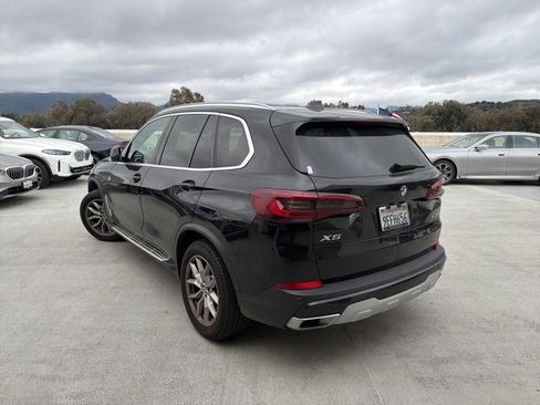 Certified 2023 BMW X5 sDrive40i w/ Premium Package image 2