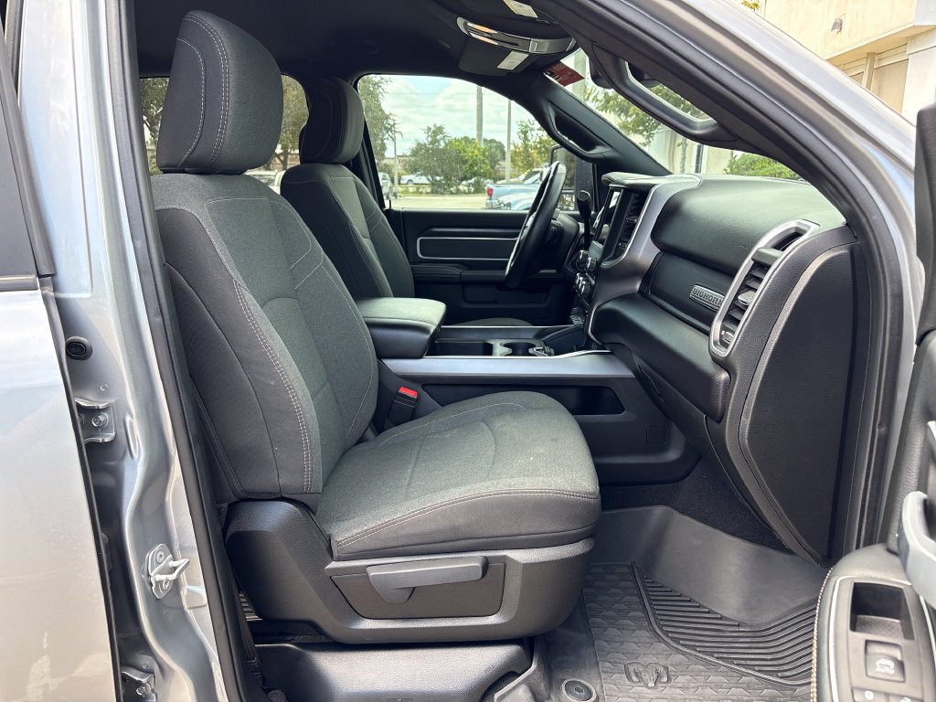 Used 2023 RAM 3500 Big Horn w/ Night Edition AWD/4WD image 6